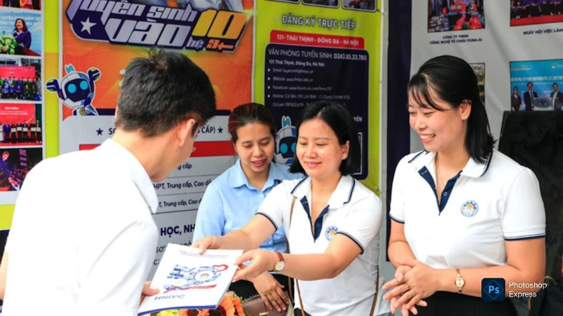 Nhiều cơ hội việc làm tại Ngày hội gắn kết giáo dục nghề nghiệp Thủ đô năm 2025 ảnh 2