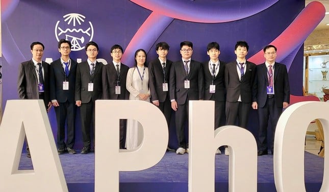 Học sinh Việt Nam đoạt 8 huy chương tại Olympic Vật lý châu Á ảnh 1