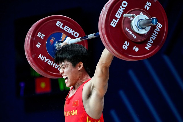 Theo vết xe đổ đàn anh, Anh Tuấn trắng tay giải cử tạ châu Á: Việt Nam vẫn 2 HCV- Ảnh 1.
