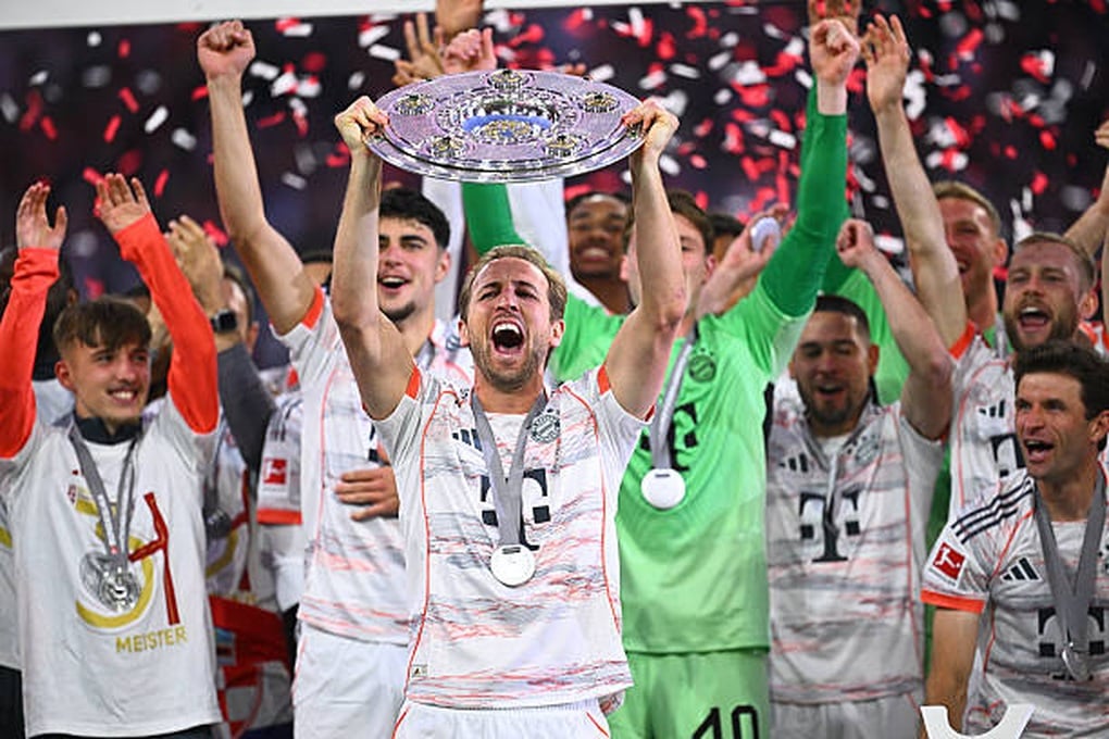 Kane ghi bàn, Muller nhận điều đặc biệt trong ngày đăng quang Bundesliga - 3