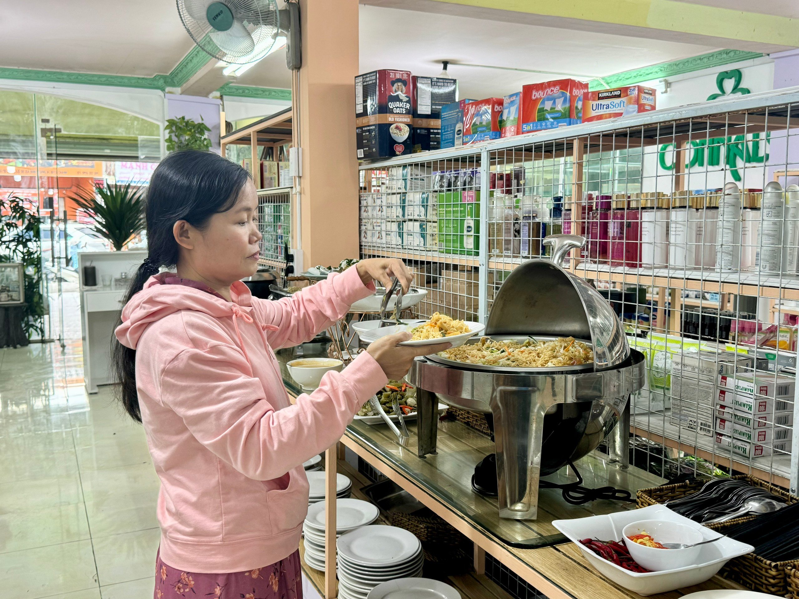 Những quán buffet chay 0 đồng bình dân từng gây sốt ở TP.HCM, giờ ra sao? - Ảnh 4.