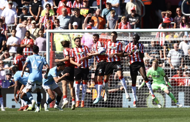 Ngoại hạng Anh: Man City sắp vỡ mộng á quân- Ảnh 3.