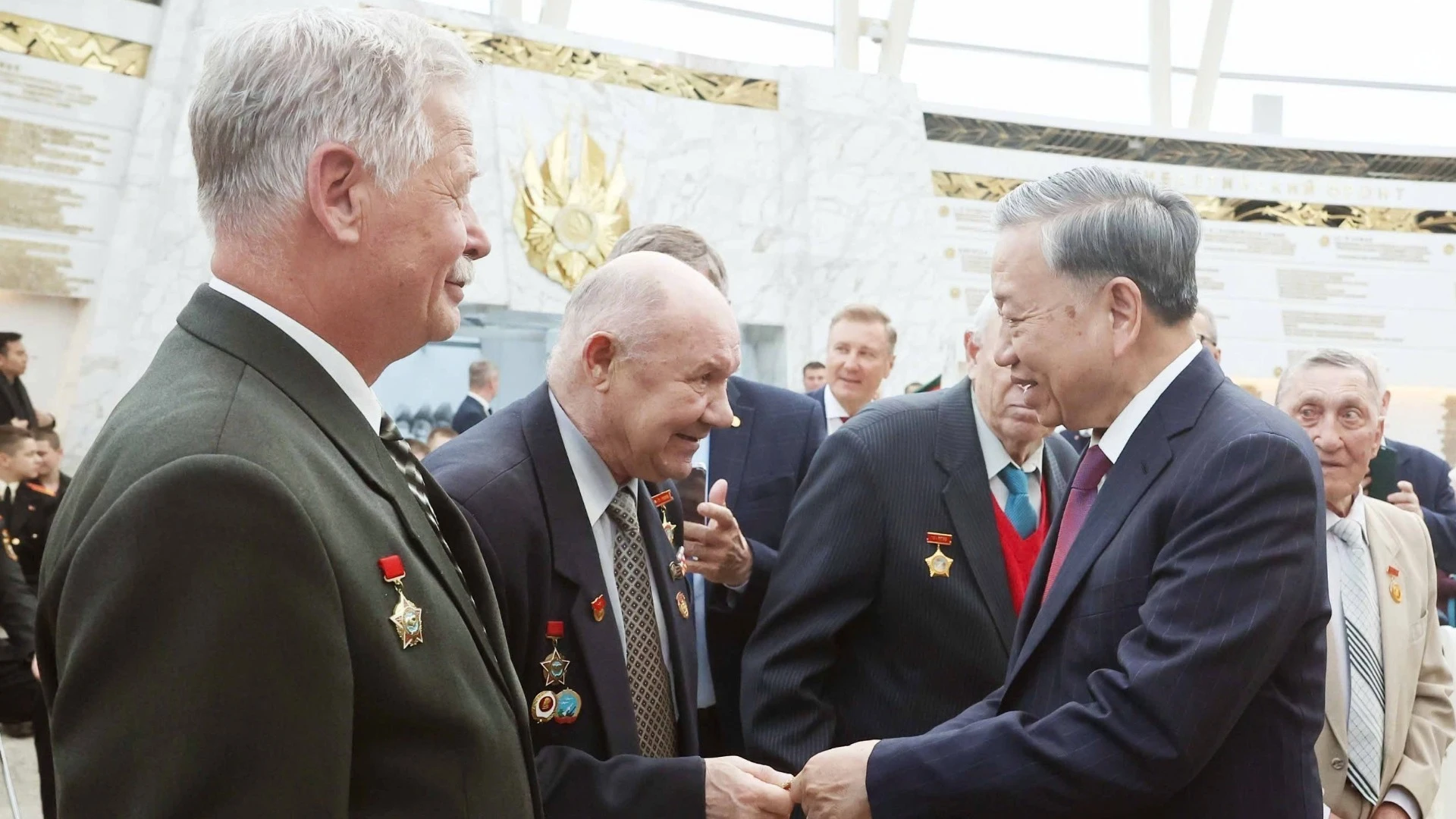[Ảnh] Tổng Bí thư Tô Lâm gặp mặt tri ân những người bạn Belarus của Việt Nam ảnh 5