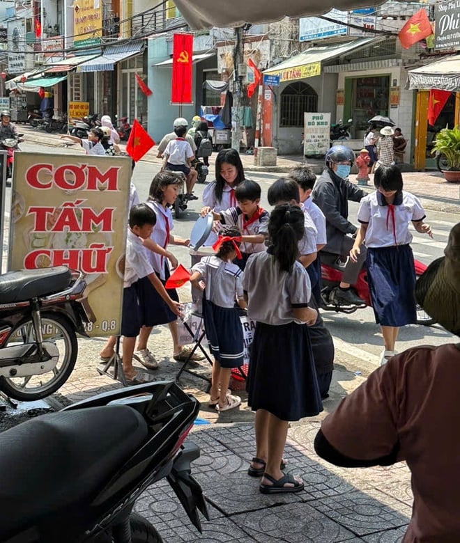 Lễ Phật đản, ghé những quán này ở TP.HCM nếu muốn ăn chay miễn phí - Ảnh 7.
