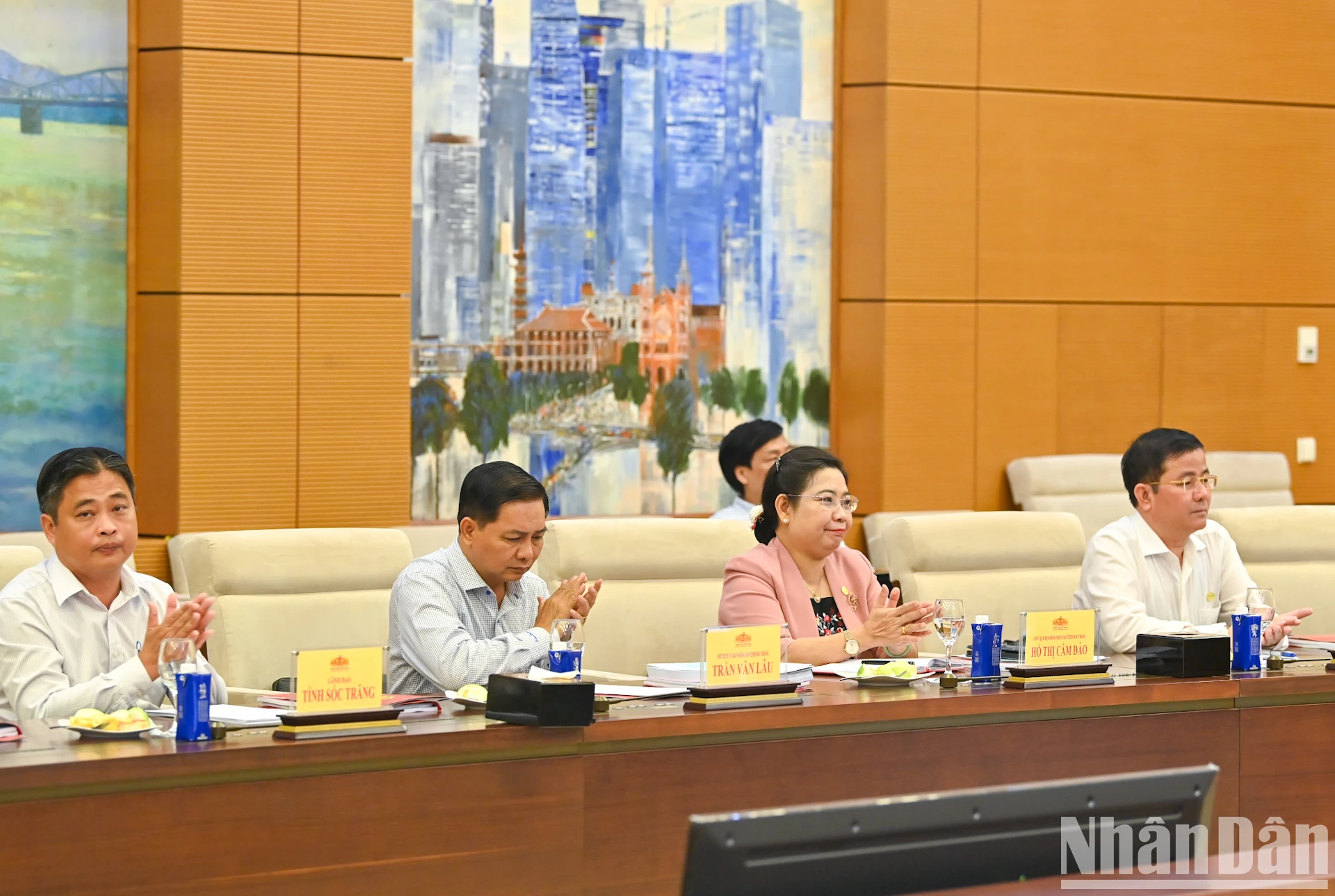 [Ảnh] Chủ tịch Quốc hội làm việc với lãnh đạo thành phố Cần Thơ, tỉnh Hậu Giang và Sóc Trăng ảnh 3