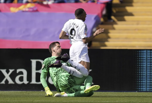 Strahlender Superklassiker, Barcelona nah am La-Liga-Thron – Foto 1.