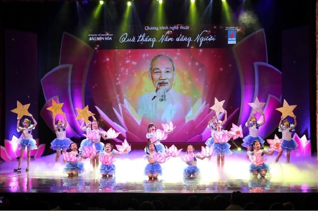 'Quà tháng 5 dâng Người'- Ảnh 2.