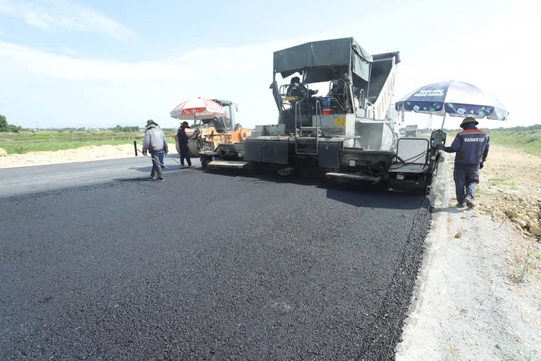 Siết chặt quản lý chất lượng, an toàn trong thi công dự án giao thông tại địa phương
- Ảnh 1.