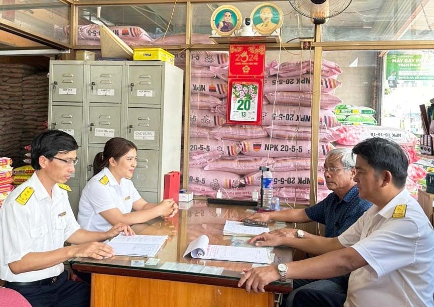 tiep-tuc-trien-khai-hoa-don-dien-tu-khoi-tao-tu-may-tinh-tien-mang-loi-ich-cho-nguoi-nop-thue-va-tang-hieu-qua-cong-tac-quan-ly-thue-cua-nha-nuoc-7092.jpg
