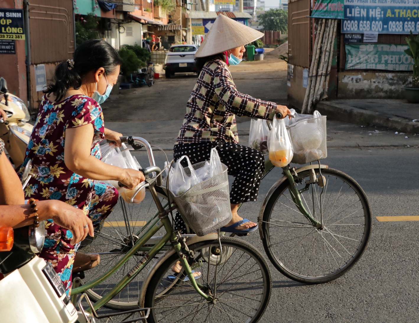 Nhận cơm chay miễn phí ở TP . HCM dịp lễ Phật đản cho mọi người - Ảnh 8.