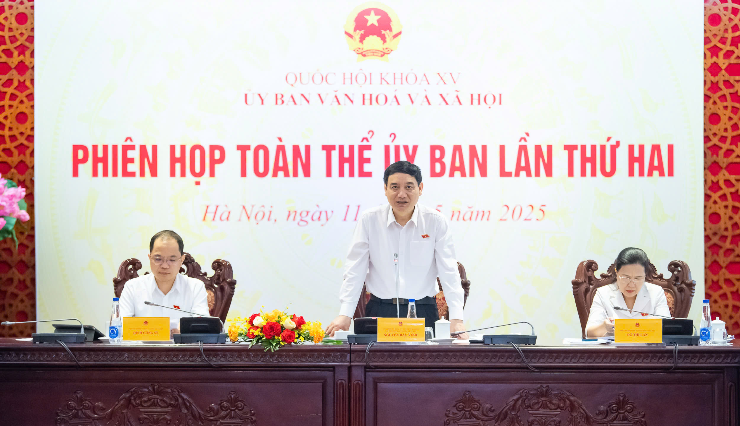 Thống nhất miễn học phí học sinh cả nước, cấp trực tiếp cho học sinh tư thục- Ảnh 2.