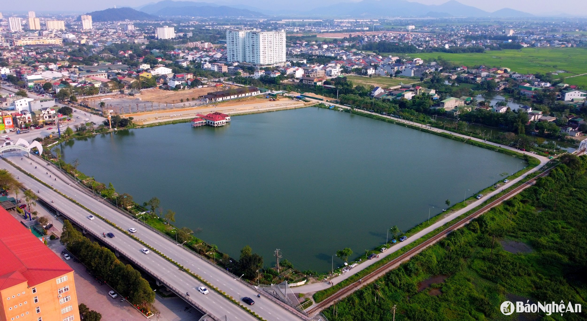 cửa nam