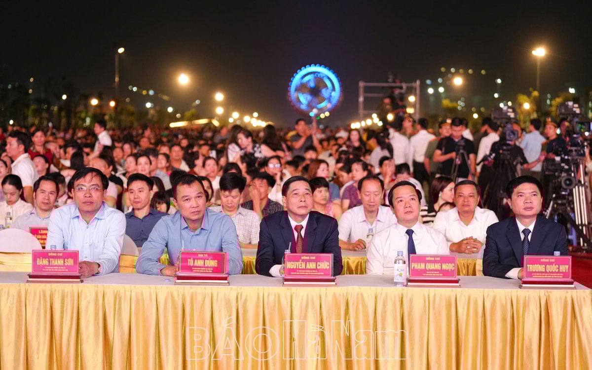 Khai mạc Tuần Văn hóa Du lịch Hà Nam năm 2025 và Chương trình nghệ thuật “Rực rỡ Hà Nam”