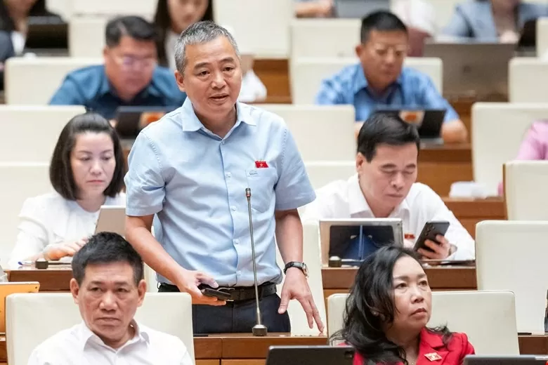 ĐBQH Nguyễn Lân Hiếu đề nghị miễn thuế với thuốc sử dụng cho bệnh nhân điều trị nội trú
