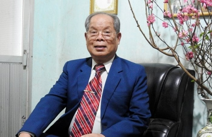 PGS.TS Bùi Hiền.