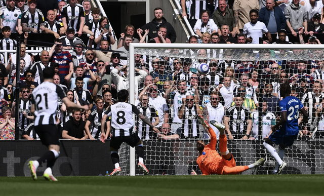 Ngoại hạng Anh: Arsenal, Newcastle hâm nóng cuộc đua Top 5- Ảnh 3.