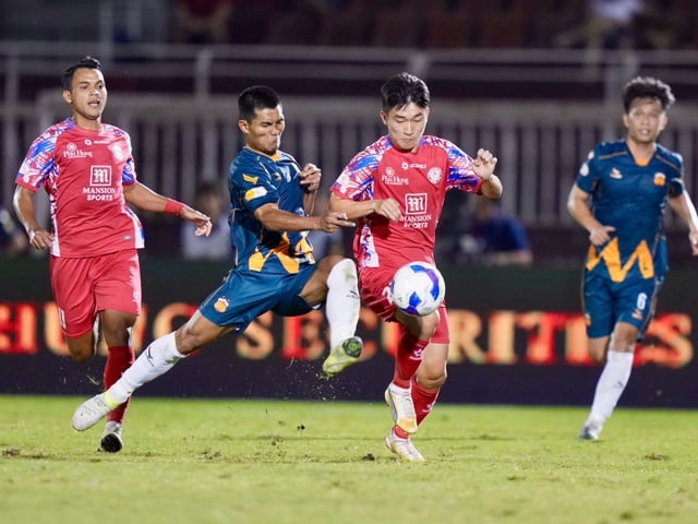 V-League: HAGL trụ hạng chưa, còn bao nhiêu đội đang ngấp nghé 'cửa tử'? - Ảnh 2.