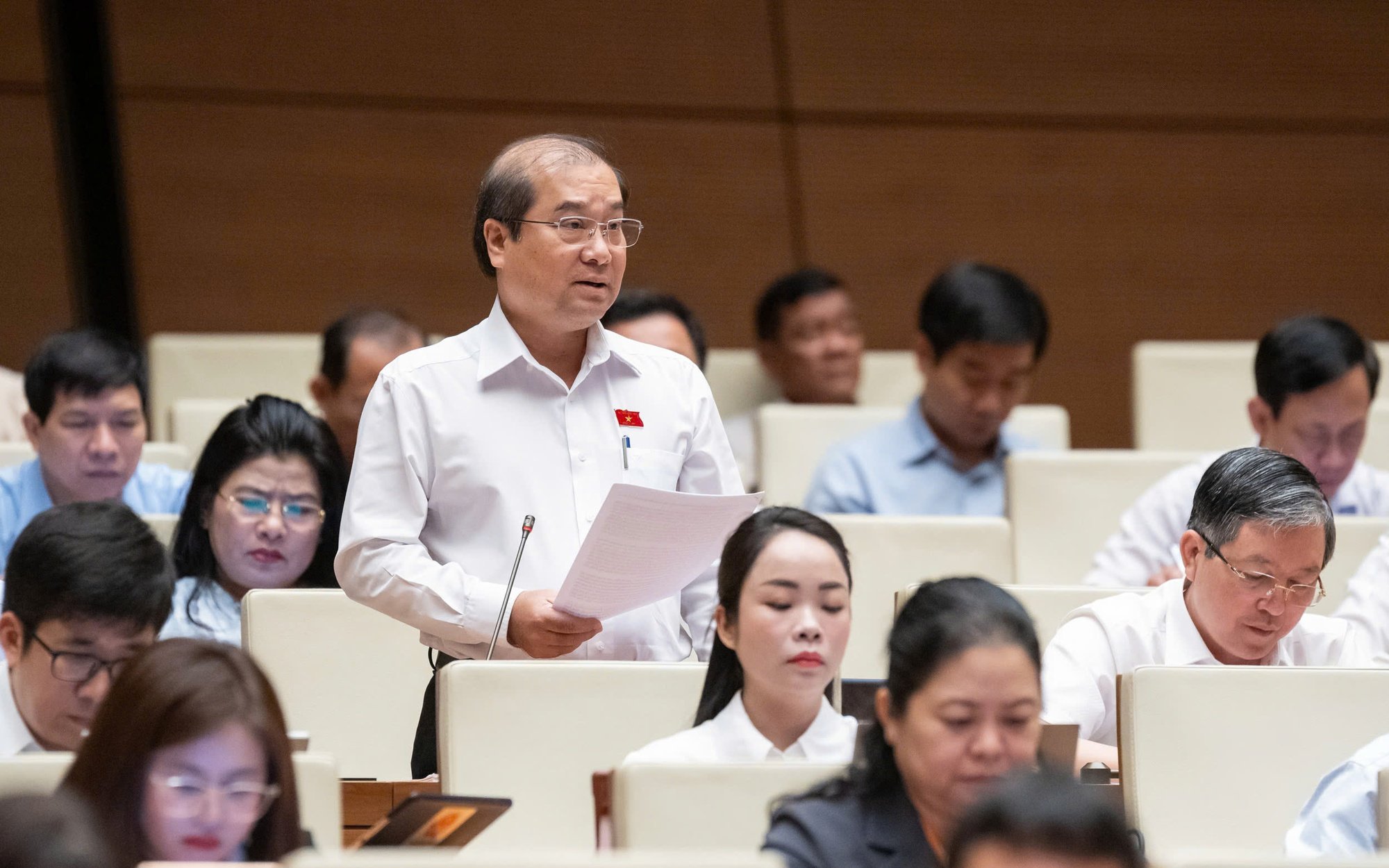 Tạo khung pháp lý vững chắc để quản lý thị trường quảng cáo