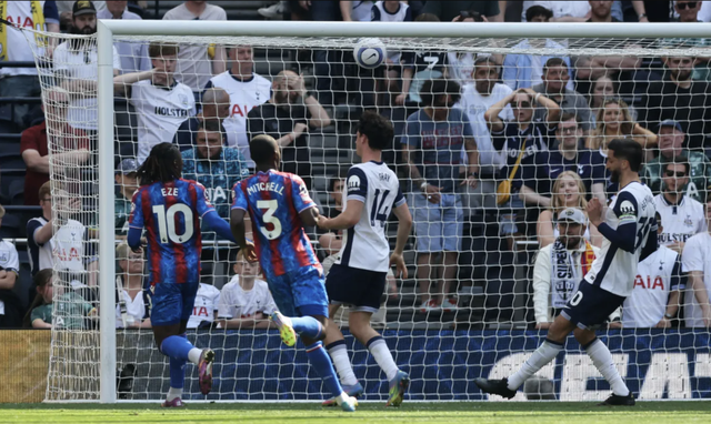 Ngoại hạng Anh: Arsenal, Newcastle hâm nóng cuộc đua Top 5- Ảnh 7.