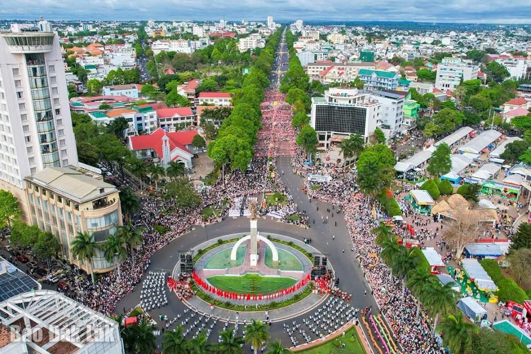 Ngã Sáu Ban Mê. Ảnh: Hoàng Gia 
