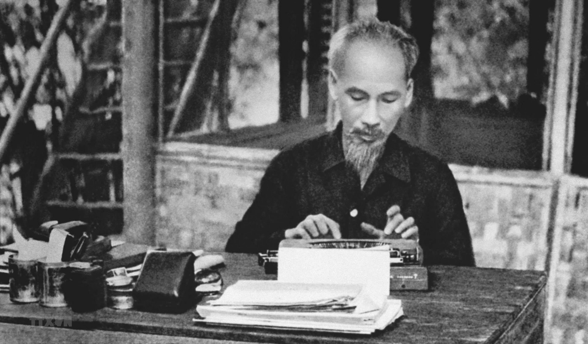 'Mối duyên' 2 tuần giữa Chủ tịch Hồ Chí Minh và nhà lập quốc Israel David Ben Gurion: Cuộc gặp gỡ của những nhà tư tưởng lớn