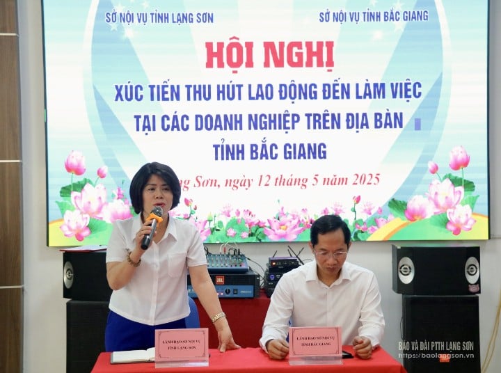 Lãnh đạo Sở Nội vụ tỉnh Lạng Sơn phát biểu thảo luận tại hội nghị