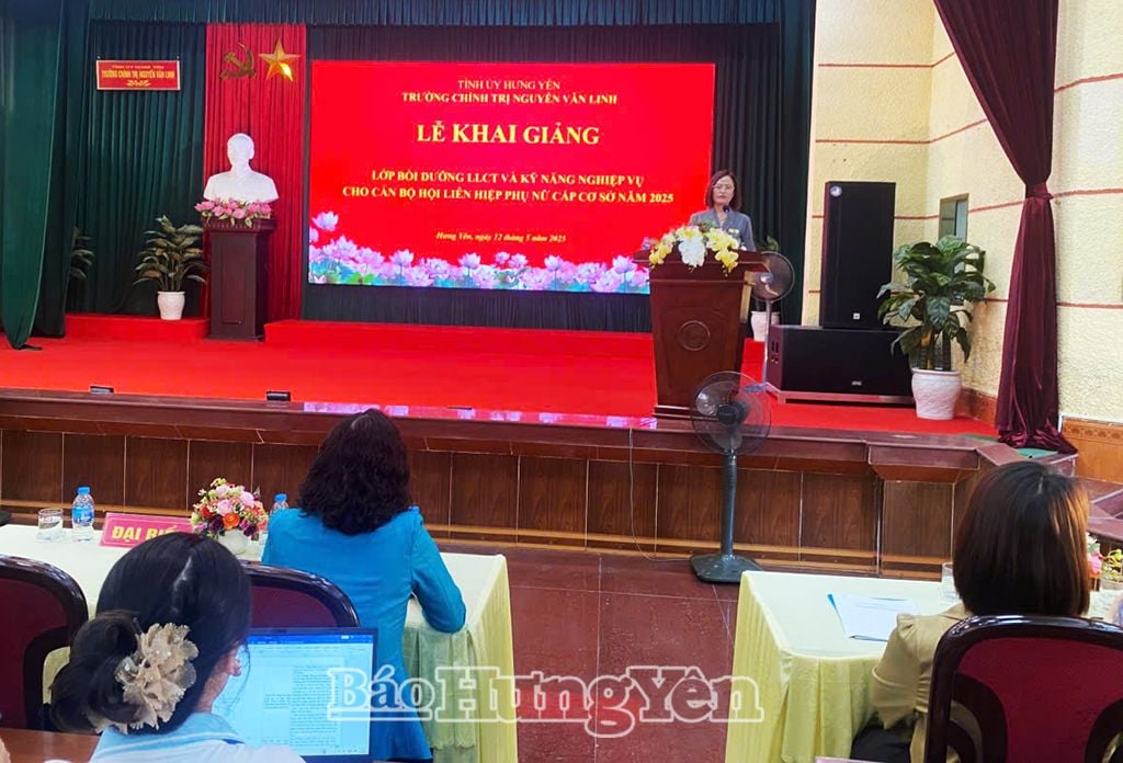 Lãnh đạo Trường Chính trị Nguyễn Văn Linh khai giảng lớp bồi dưỡng lý luận Chính trị và kỹ năng nghiệp vụ 