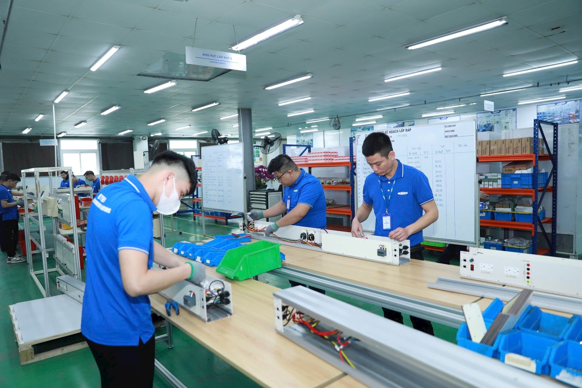 san-xuat-may-tu-dong-tai-cong-ty-co-phan-cong-nghe-thiet-bi-tan-phat-huyen-thanh-tri-ha-noi-.jpg