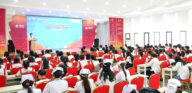Vai trò của điều dưỡng viên trong thời đại mới ảnh 1