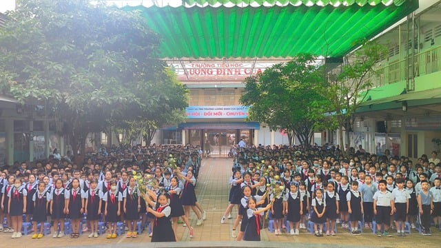 Điều kiện tuyển sinh lớp 1, 6, 10 chương trình tiếng Pháp tại TP.HCM- Ảnh 1.