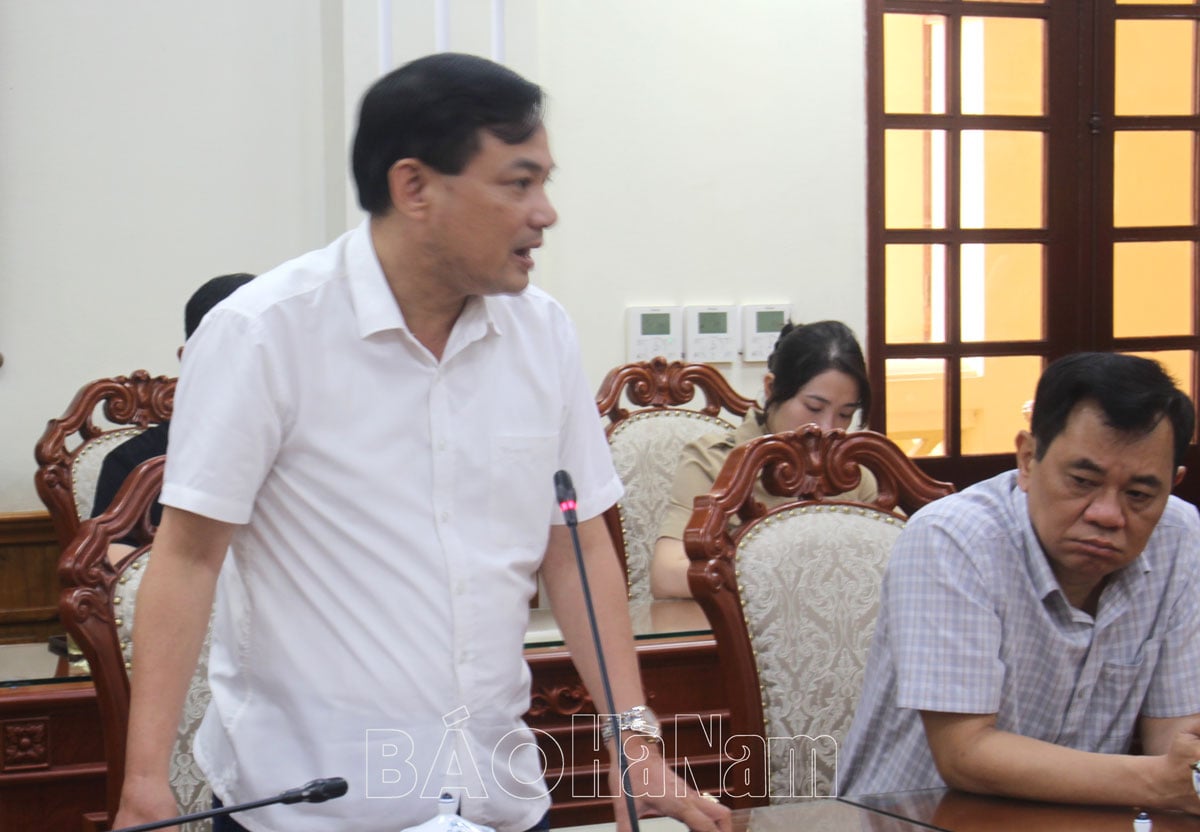 UBND tỉnh nghe báo cáo công tác chuẩn bị Lễ khai mạc Tuần Văn hóa Du lịch Hà Nam 2025 