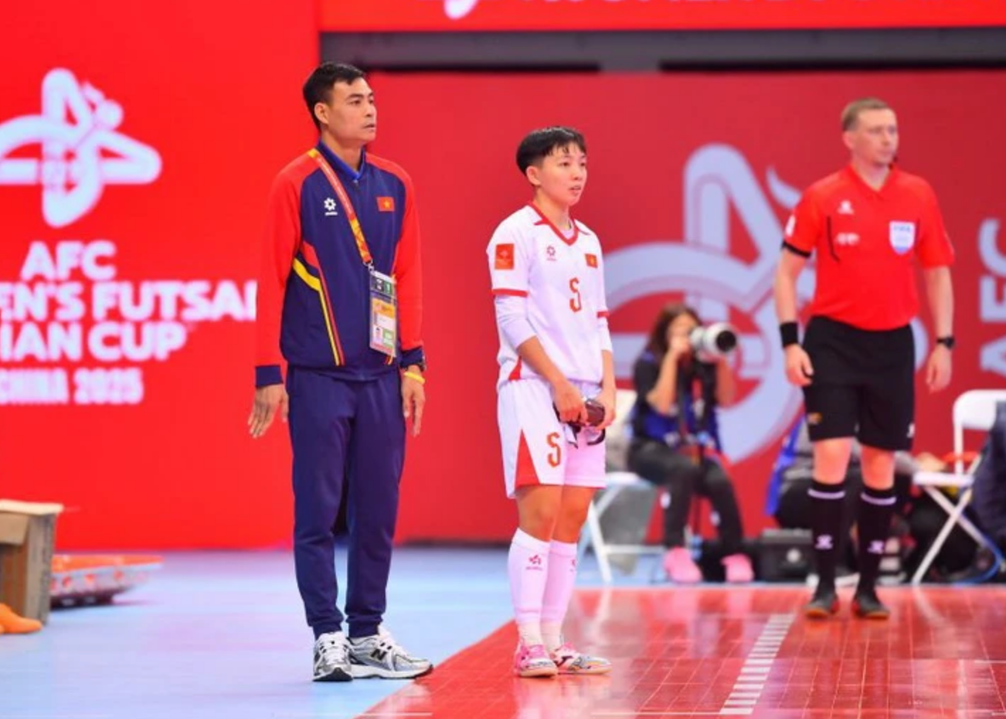 Thử thách của tuyển futsal nữ Việt Nam với giấc mơ World Cup - Ảnh 1.