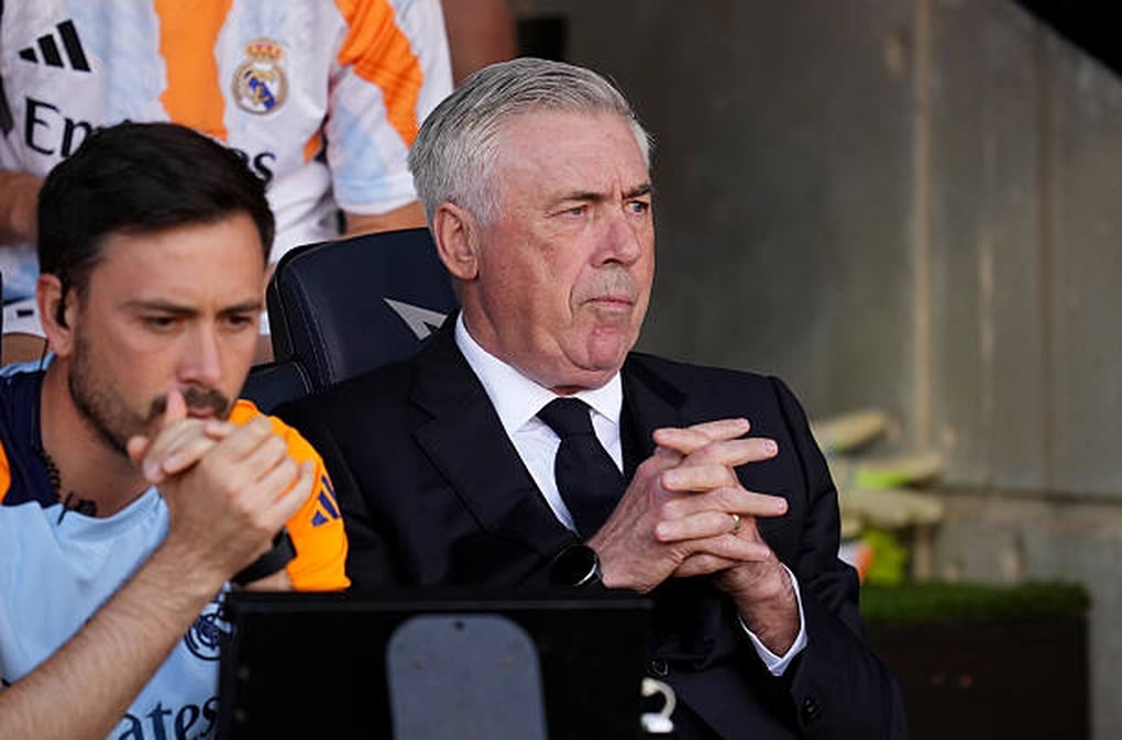 HLV Ancelotti thừa nhận điều đáng buồn, HLV Hansi Flick ca ngợi Yamal - 2