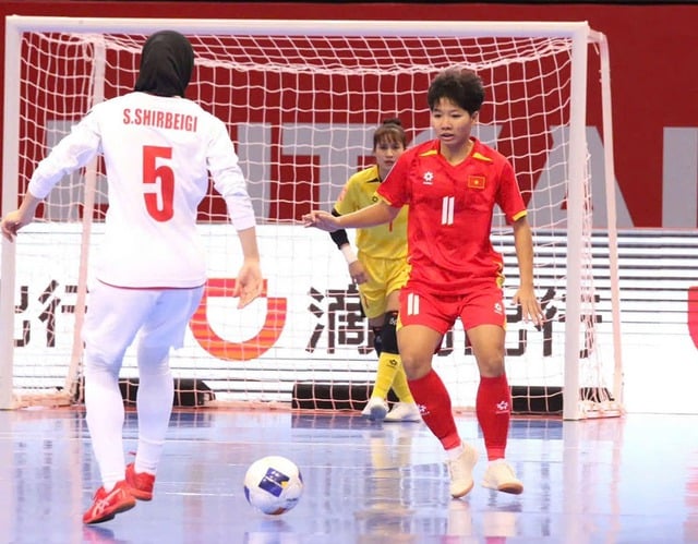 Xác định 8 đội futsal nữ vào tứ kết châu Á: Việt Nam chạm trán Nhật Bản- Ảnh 1.