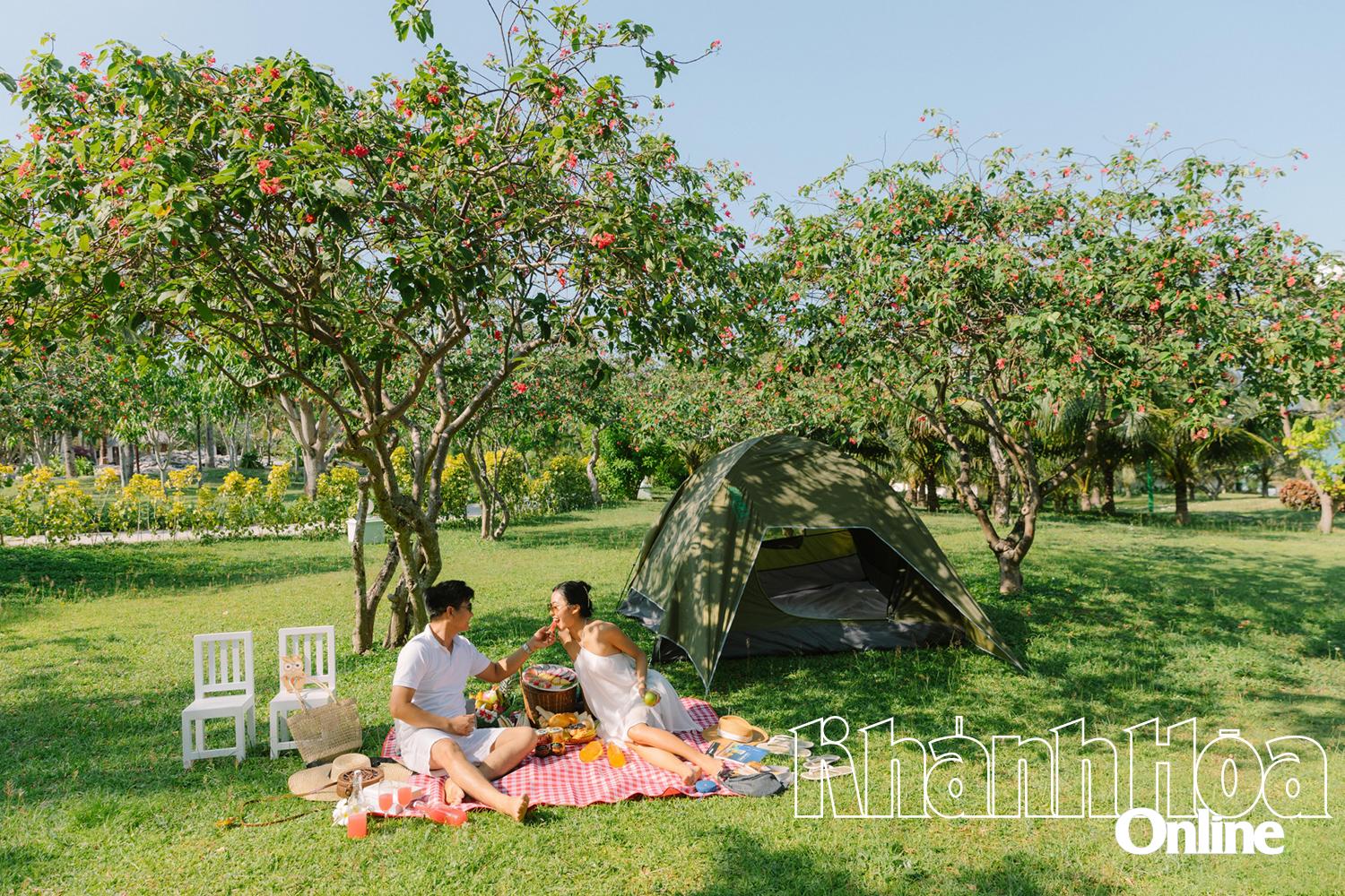 Không gian xanh ở Pax Ana Dốc Lết Resort & Spa