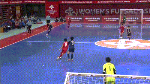 Live Futsal Vietnam women vs Japan women 0-2 (H2): Vietnam tries to attack photo 11
