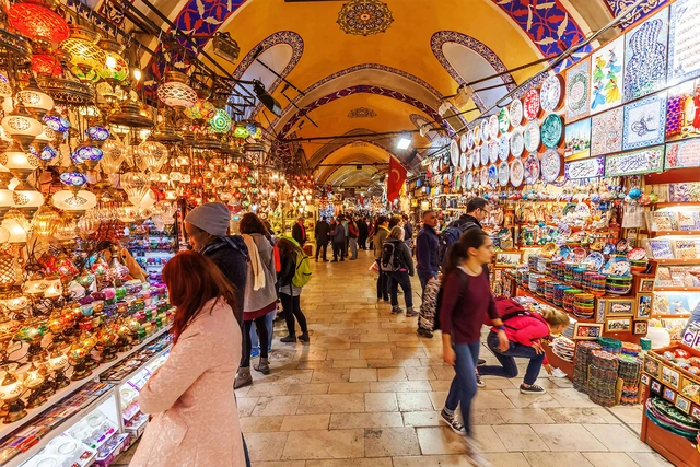 grand-bazaar-shopping-paradise-of-istanbul.webp