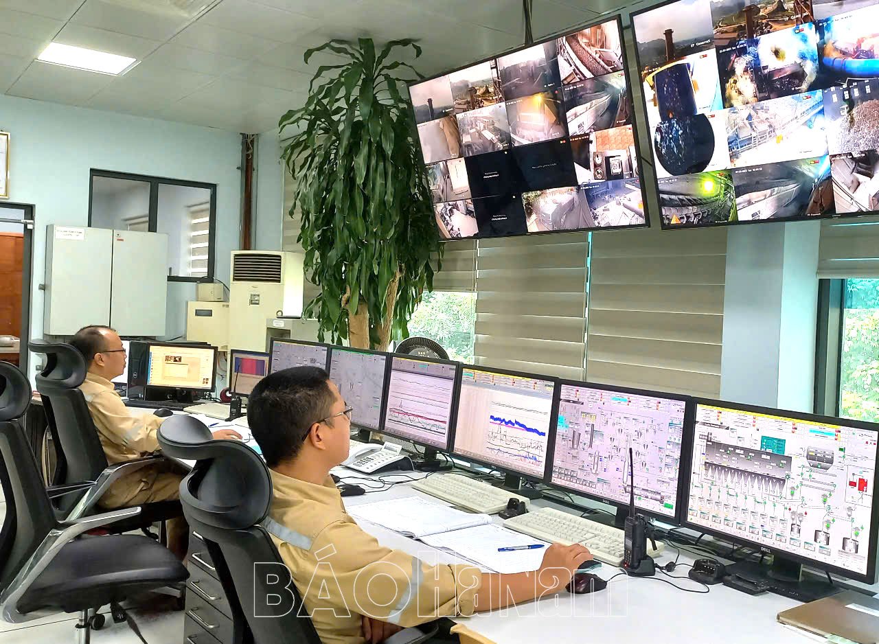 Công ty cổ phần xi măng Vicem Bút Sơn tận dụng nhiệt thừa khí thải sản xuất được 696 triệu kWh