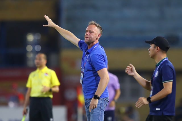 Khẩu chiến: HLV Polking quả quyết ‘CLB CAHN gặp bất lợi’,  HLV Buriram United phản pháo- Ảnh 2.