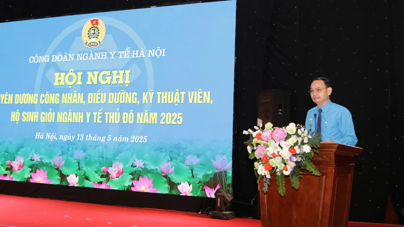 Ngành Y tế Hà Nội tuyên dương 182 công nhân, điều dưỡng, kỹ thuật viên, hộ sinh giỏi năm 2025 ảnh 1