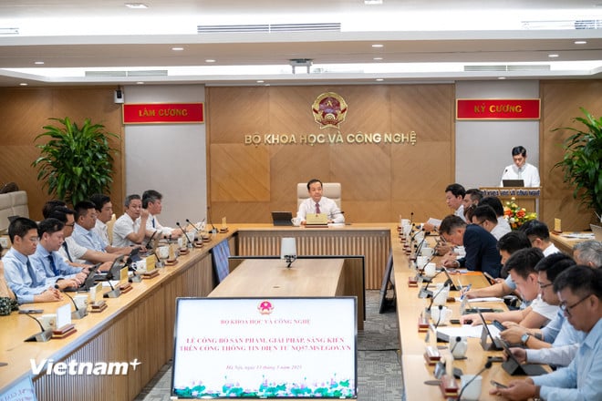 vnp-bo-khoa-hoc-va-cong-nghe-copy.jpg