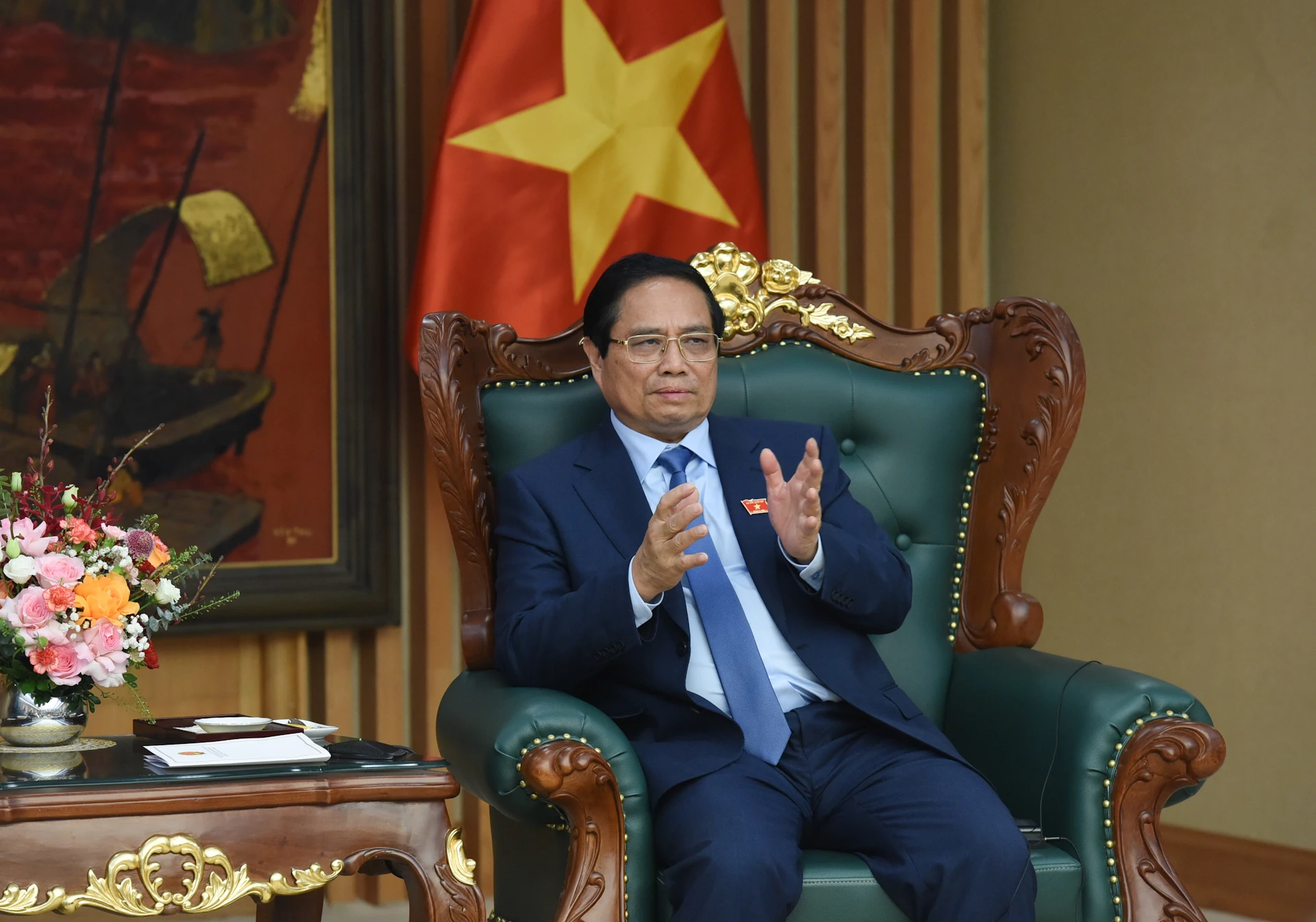 [Ảnh] Thủ tướng Phạm Minh Chính tiếp Đại sứ Cộng hòa Pháp tại Việt Nam Olivier Brochet ảnh 3