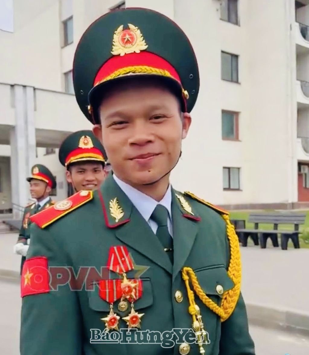 Quân nhân Nguyễn Phú Trọng, ở xã Đồng Than (Yên Mỹ) tại lễ duyệt binh trên Quảng trường Đỏ (Nga) (Ảnh nhân vật cung cấp)