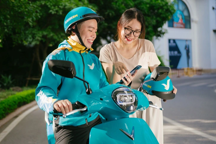 Xanh SM gia nhập cuộc đua giao đồ ăn, thách thức GrabFood, ShopeeFood - Ảnh 1.