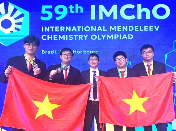 Bốn học sinh Việt Nam giành huy chương vàng, bạc kỳ thi hóa học 'khó nhất hành tinh' - Ảnh 1.