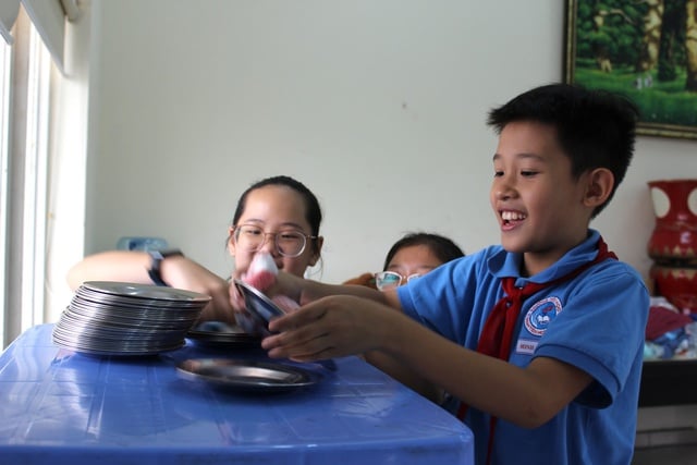 Dự kiến bỏ hình thức đuổi học: Cần trang bị kỷ luật tự giác cho học sinh - Ảnh 3.