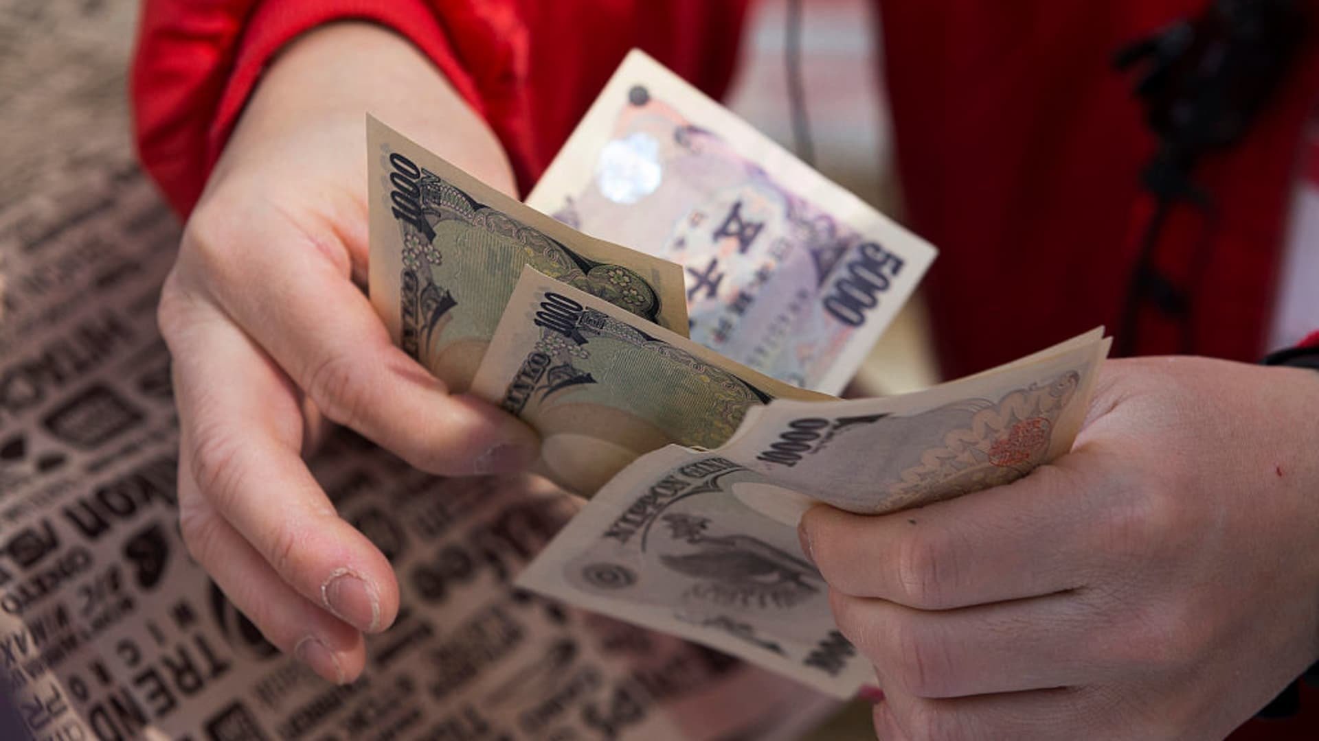 Tỷ giá Yên Nhật hôm nay 13/5/2025: Yên Nhật giảm xuống mức thấp nhất trong vòng một tháng