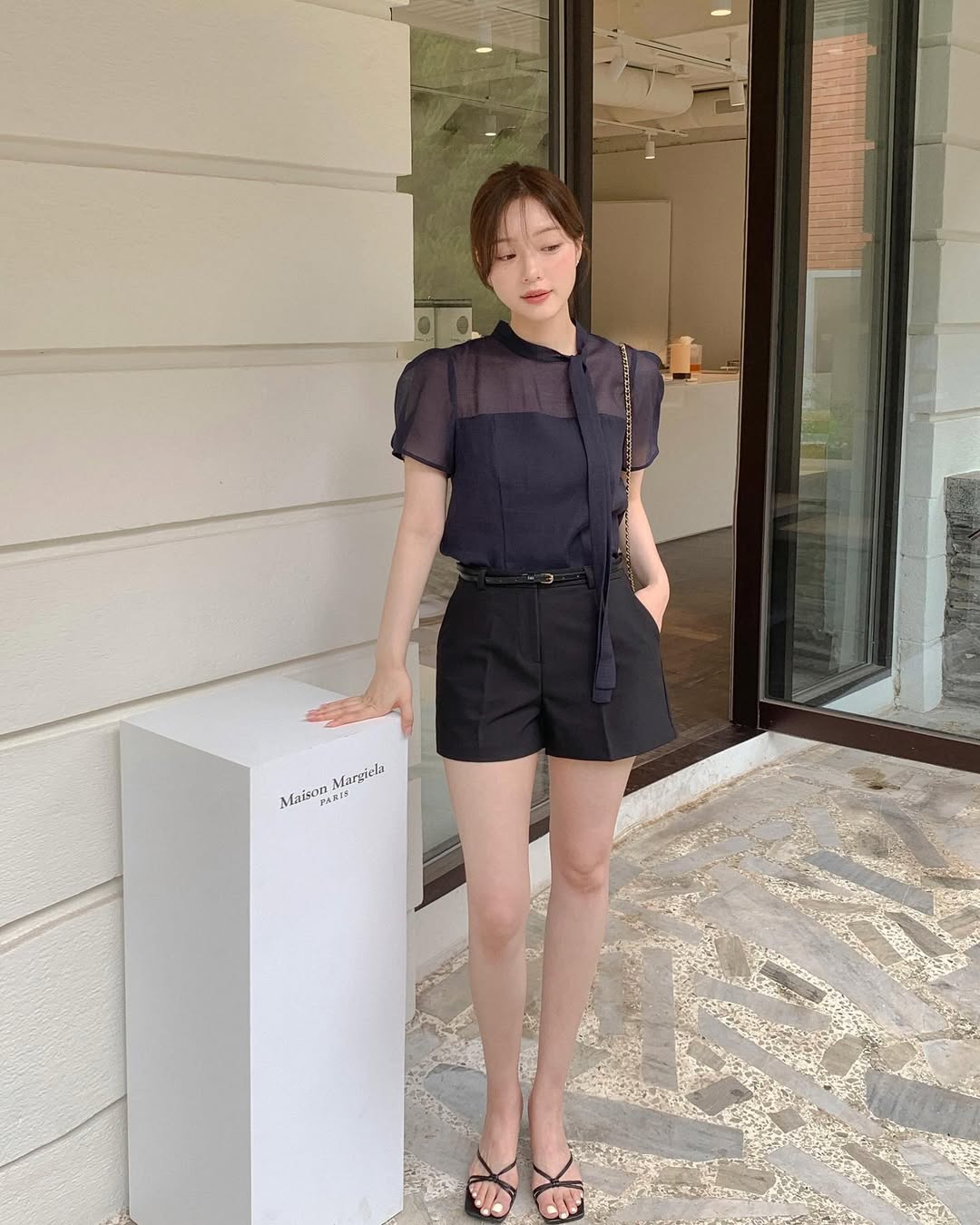 5 món đồ công sở nhận nhiều ý kiến trái chiều: Người khen ưng mắt, người chê kém duyên- Ảnh 6.