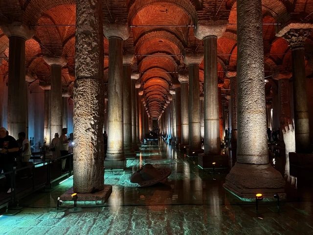 basilica-cistern-di-san-duoi-long-dat.webp