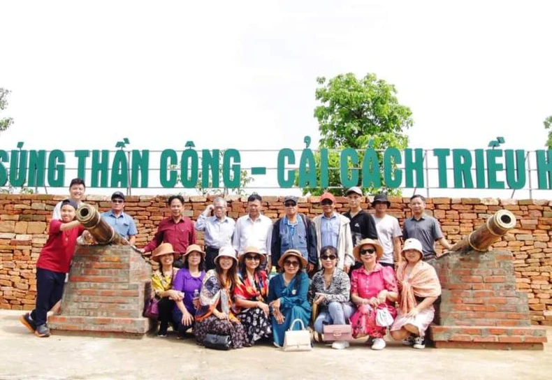 Thanh Hóa: Nâng cao chất lượng phục vụ du khách khám phá di sản ảnh 4